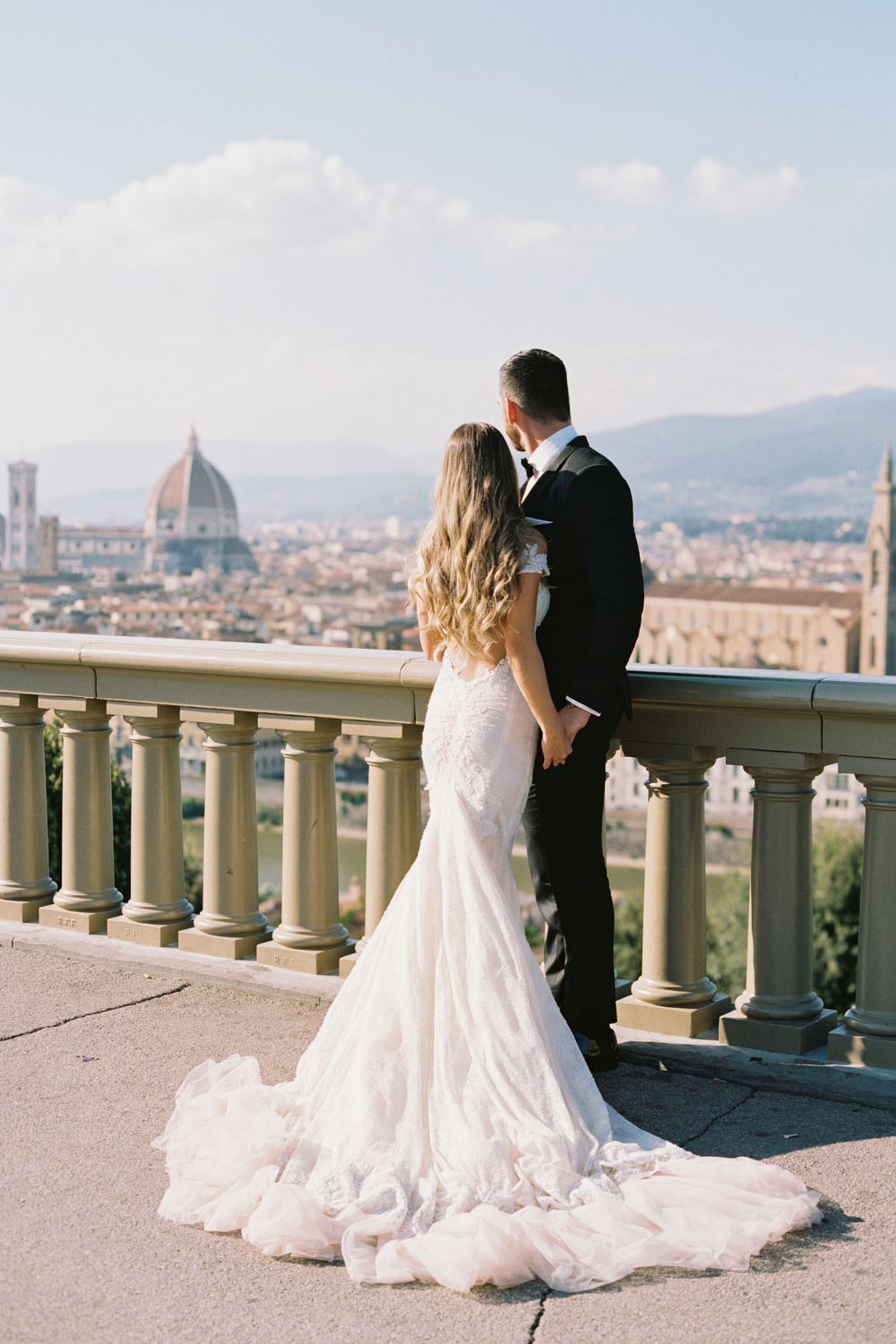 Wedding Group Photo Poses: Directing Large Bridal Parties