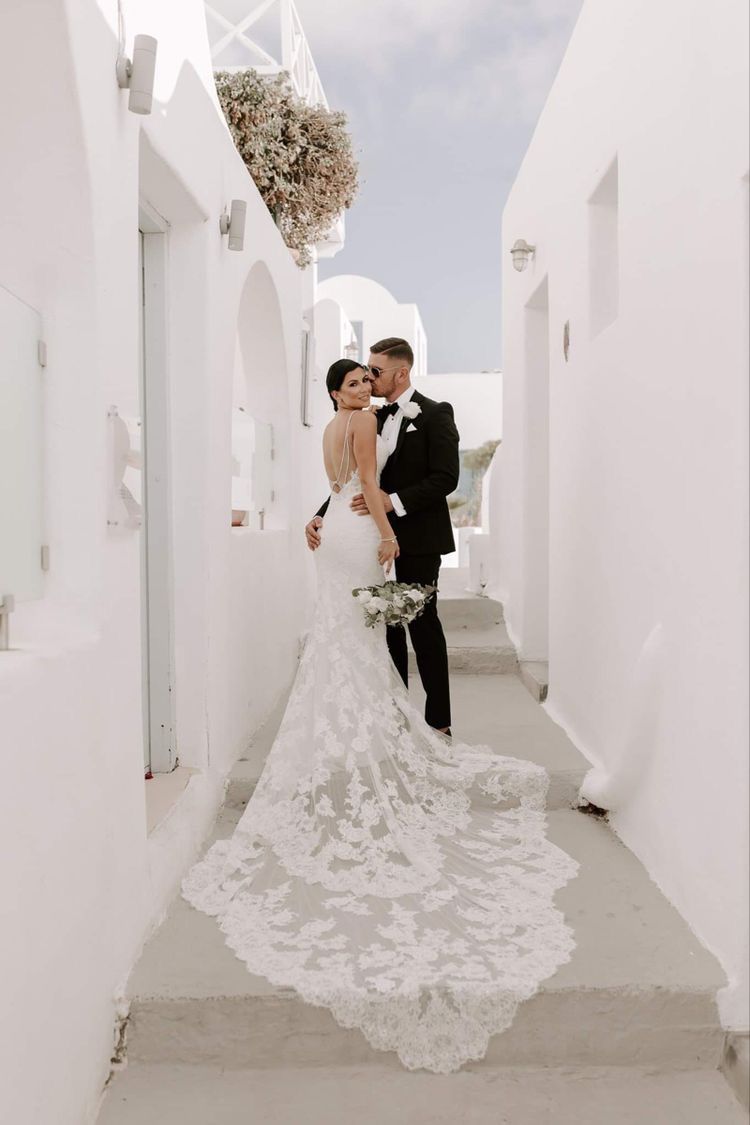 How to Pose a Wedding Couple Who Hates Being Photographed